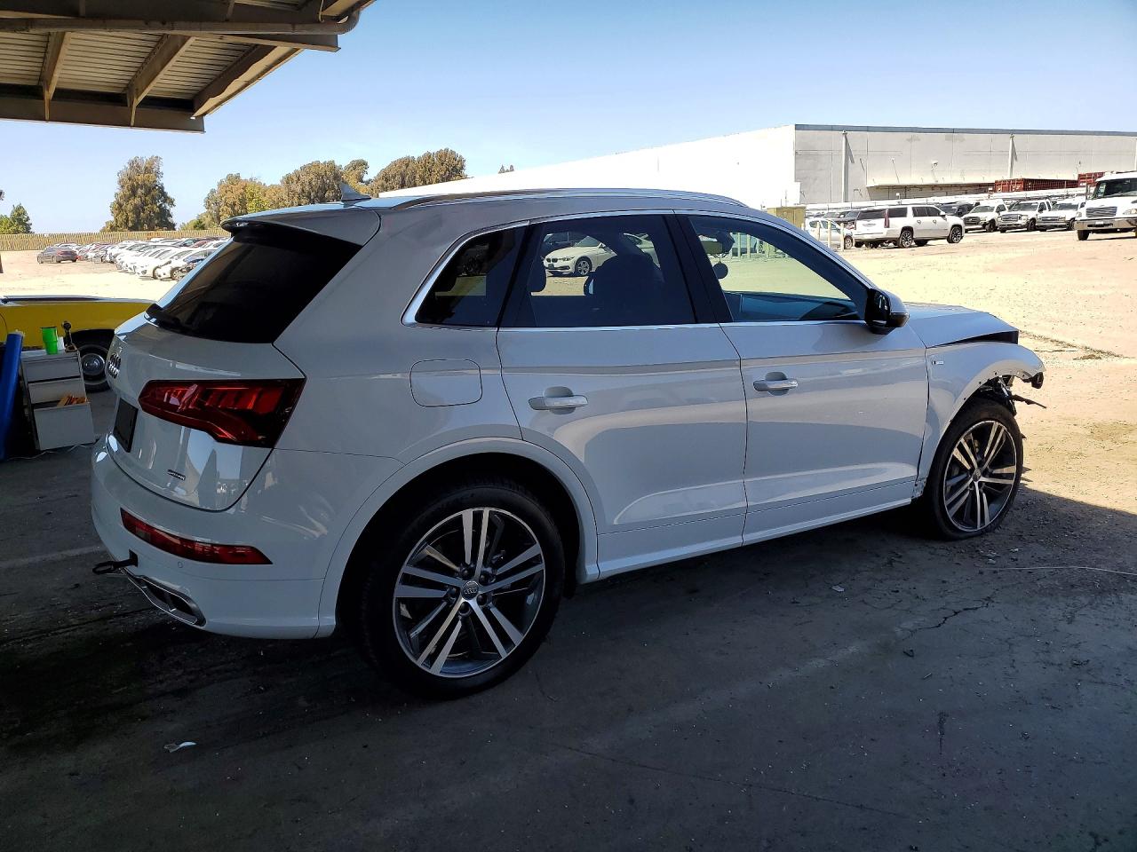 2020 AUDI Q5 E quattro Premium Plus
