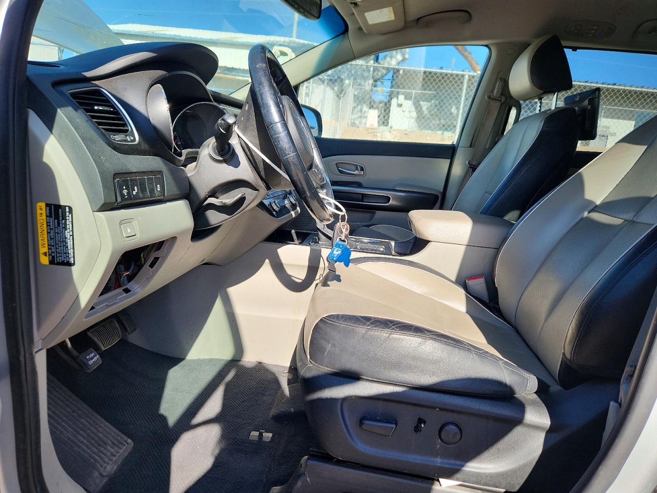 2021 KIA SEDONA LX, EX