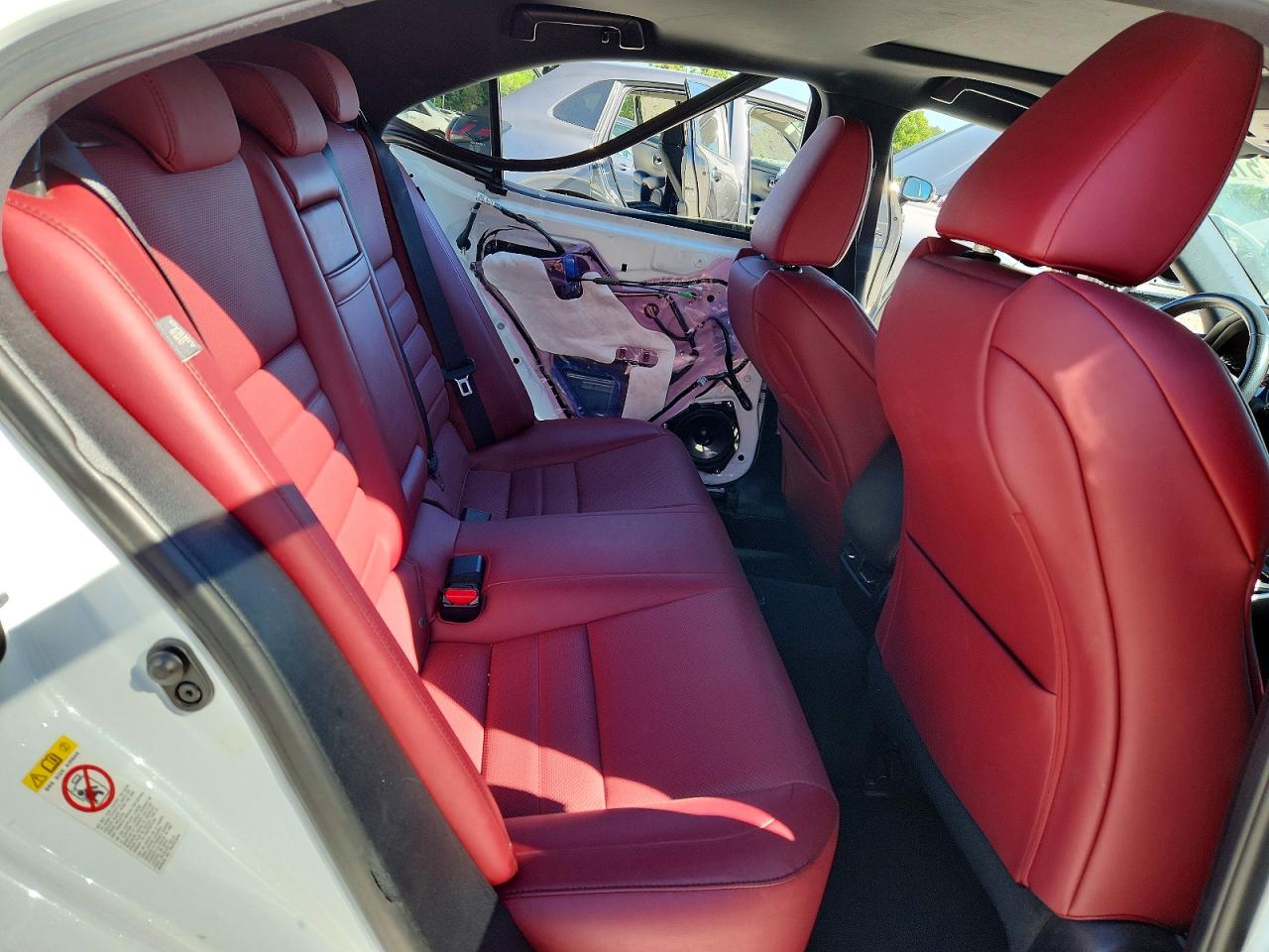 2017 LEXUS IS 200t