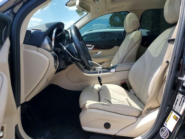 2019 MERCEDES-BENZ GLC GLC300