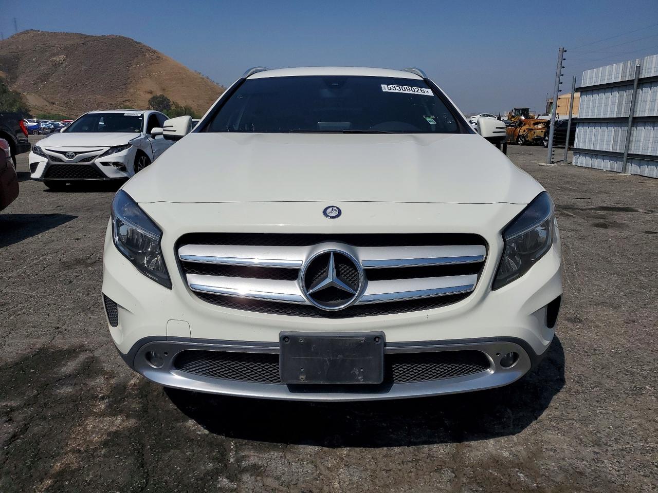 2017 MERCEDES-BENZ GLA GLA250