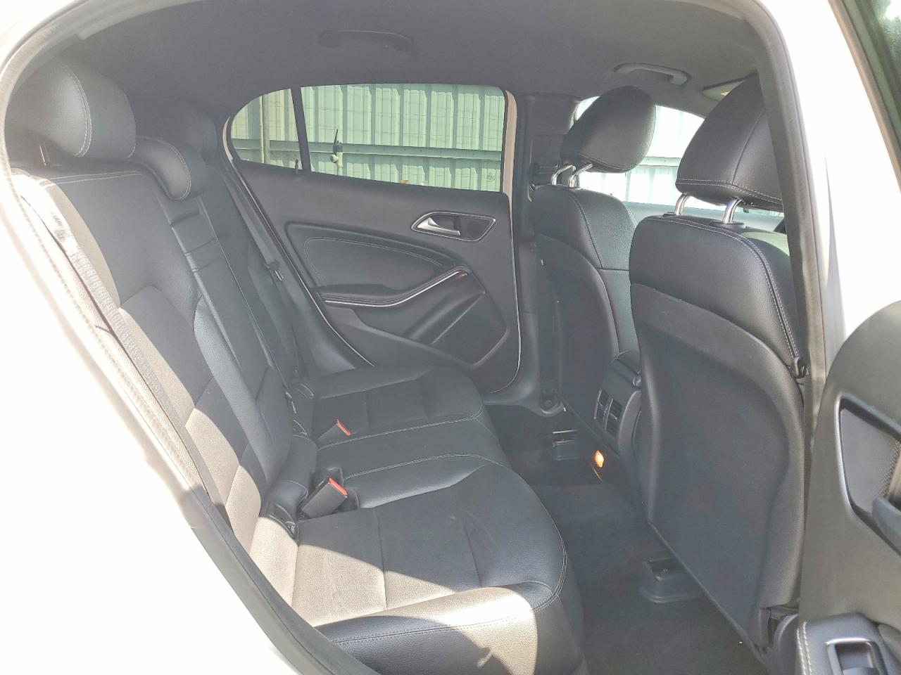 2017 MERCEDES-BENZ GLA GLA250