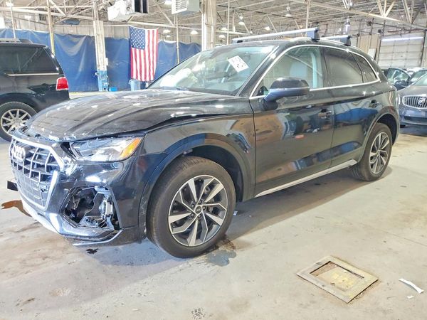 2021 AUDI Q5 quattro Premium Plus