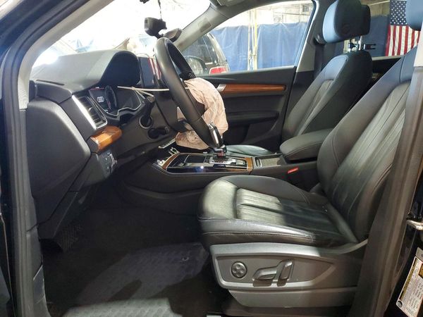 2021 AUDI Q5 quattro Premium Plus