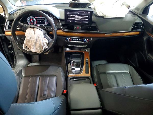 2021 AUDI Q5 quattro Premium Plus