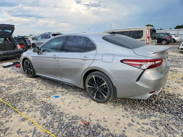 2018 TOYOTA CAMRY