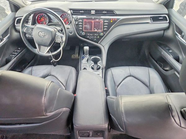 2018 TOYOTA CAMRY