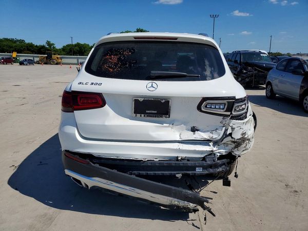 2021 MERCEDES-BENZ GLC GLC300