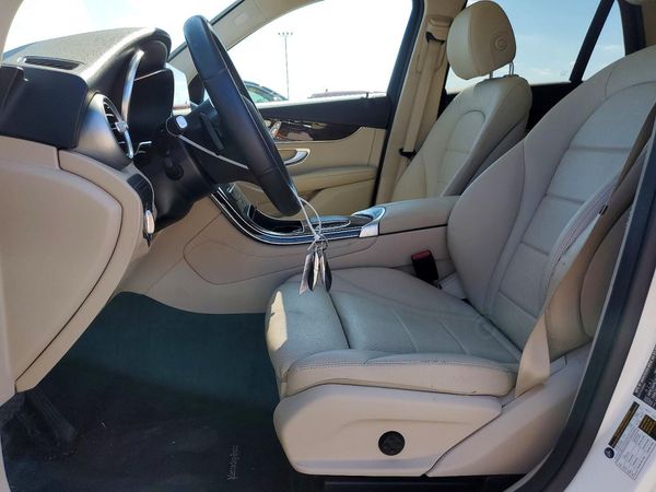 2021 MERCEDES-BENZ GLC GLC300