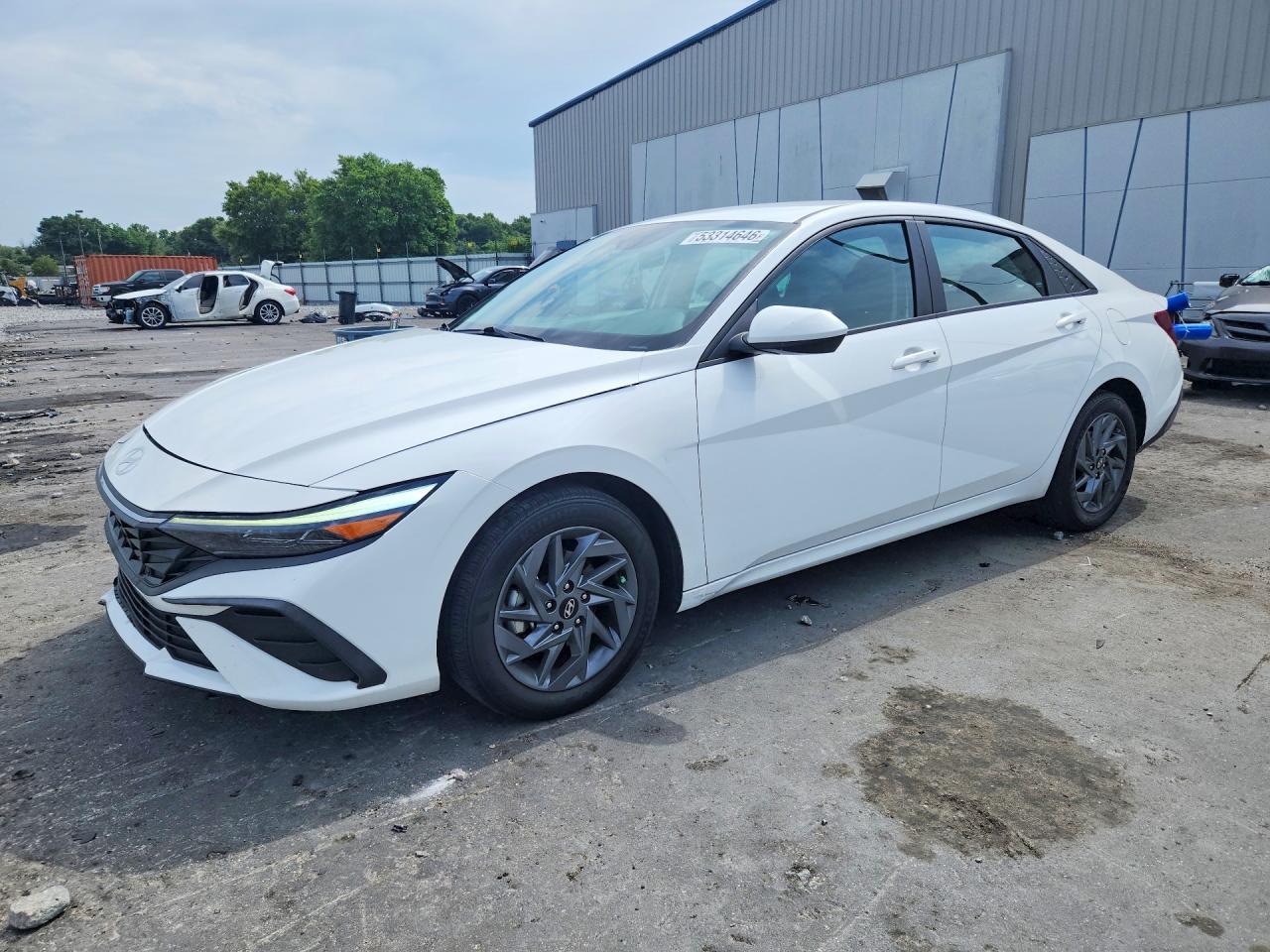 2024 HYUNDAI ELANTRA SEL