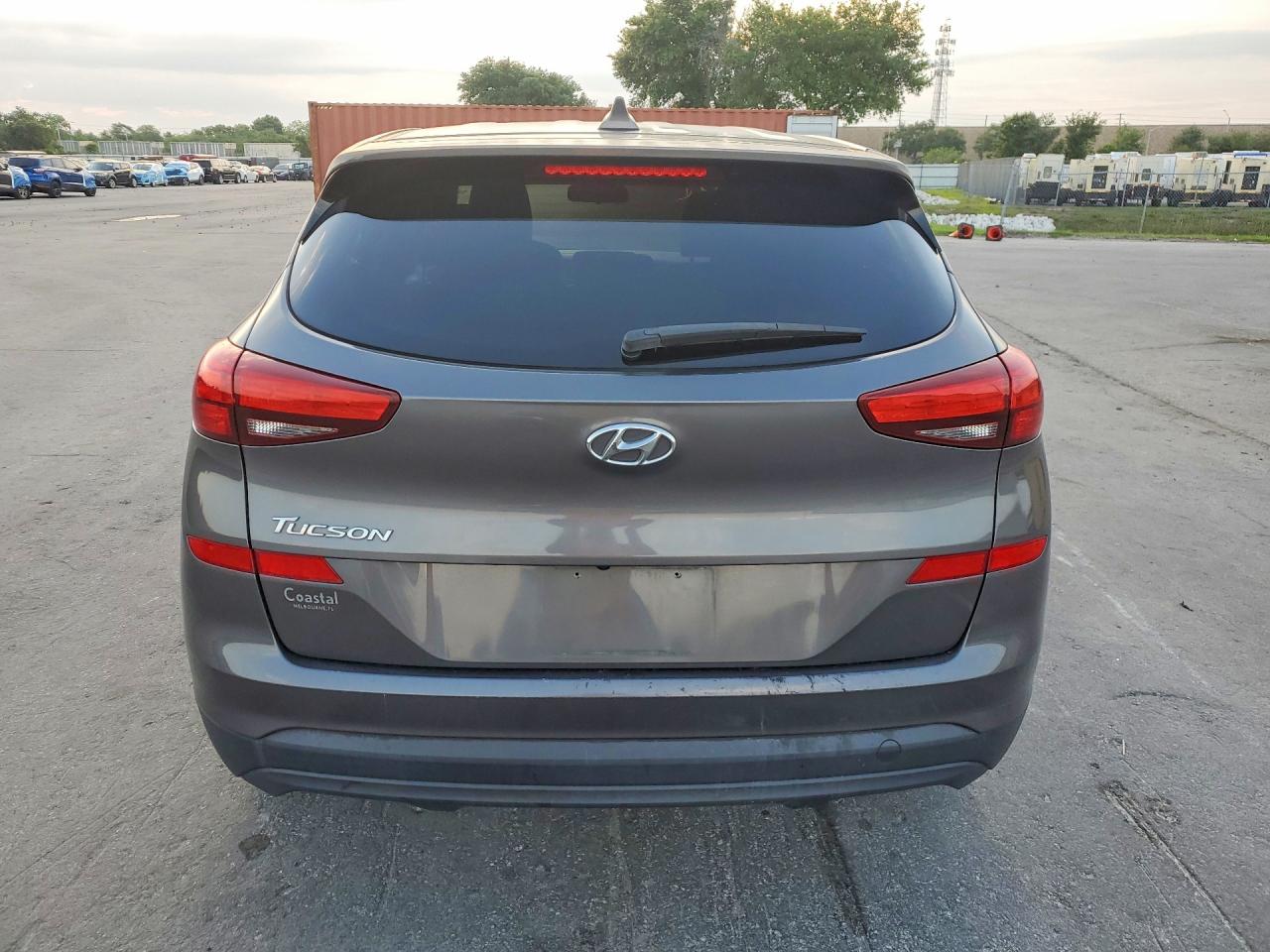 2020 HYUNDAI TUCSON SE