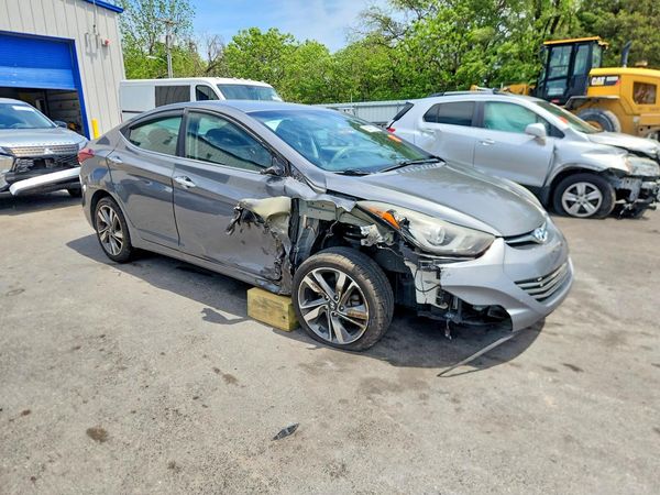 2014 HYUNDAI ELANTRA