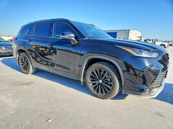 2023 TOYOTA HIGHLANDER