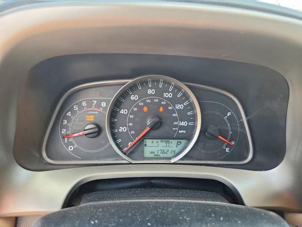 2015 TOYOTA RAV4 XLE (M Grade)