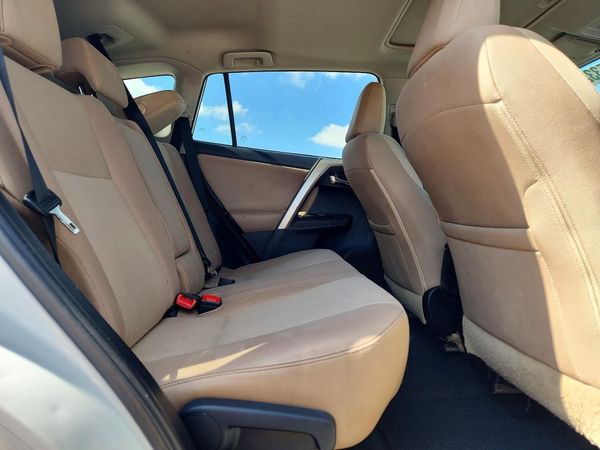 2015 TOYOTA RAV4 XLE (M Grade)