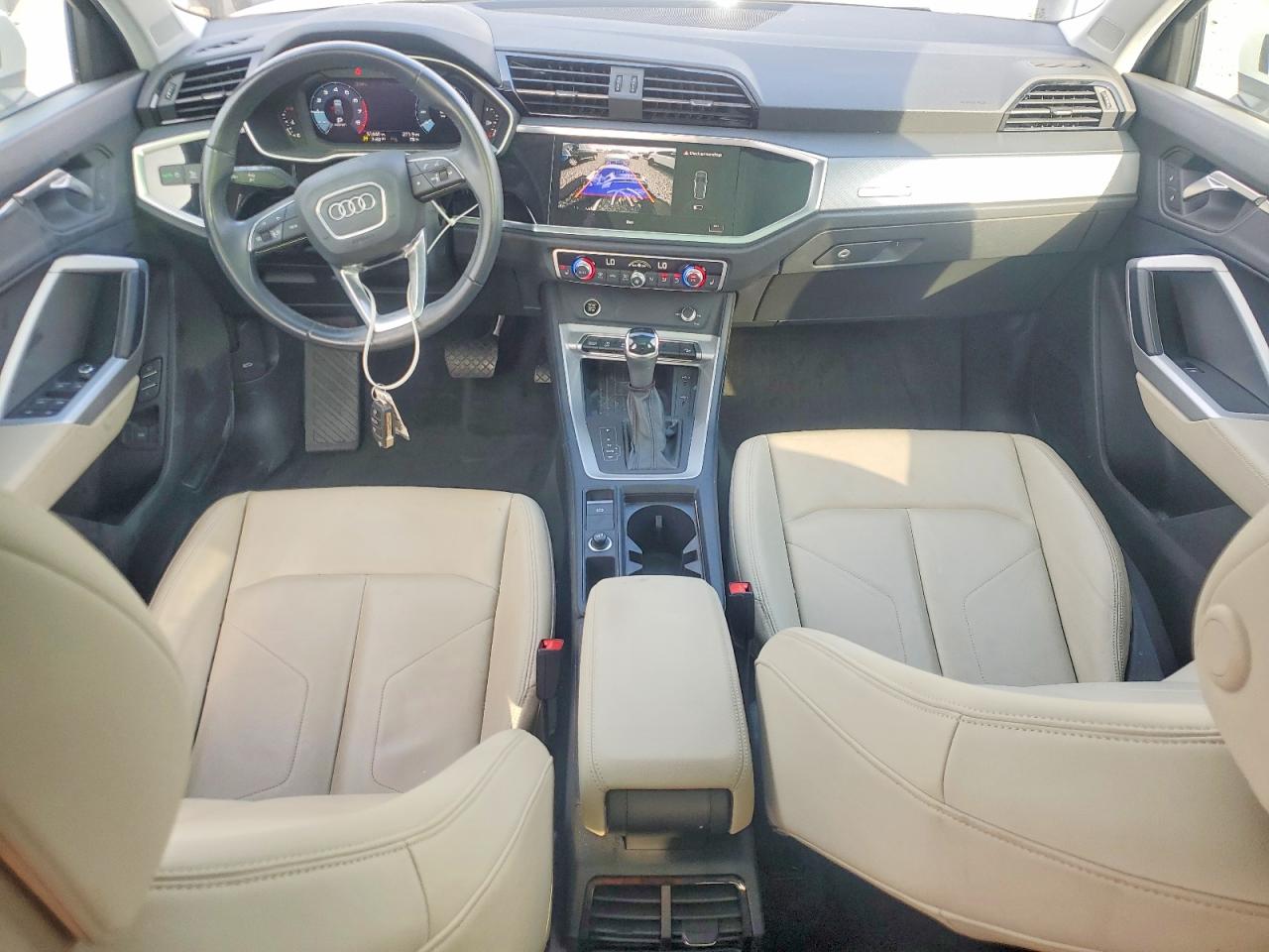 2024 AUDI Q3 quattro Premium