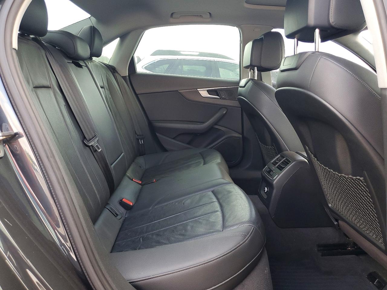 2019 AUDI A4 Premium, Titanium