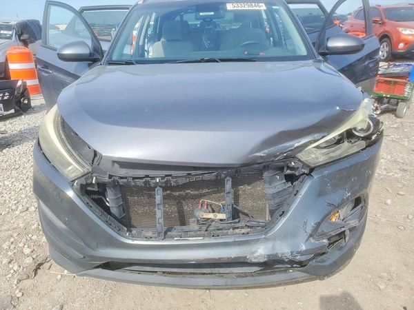 2016 HYUNDAI TUCSON