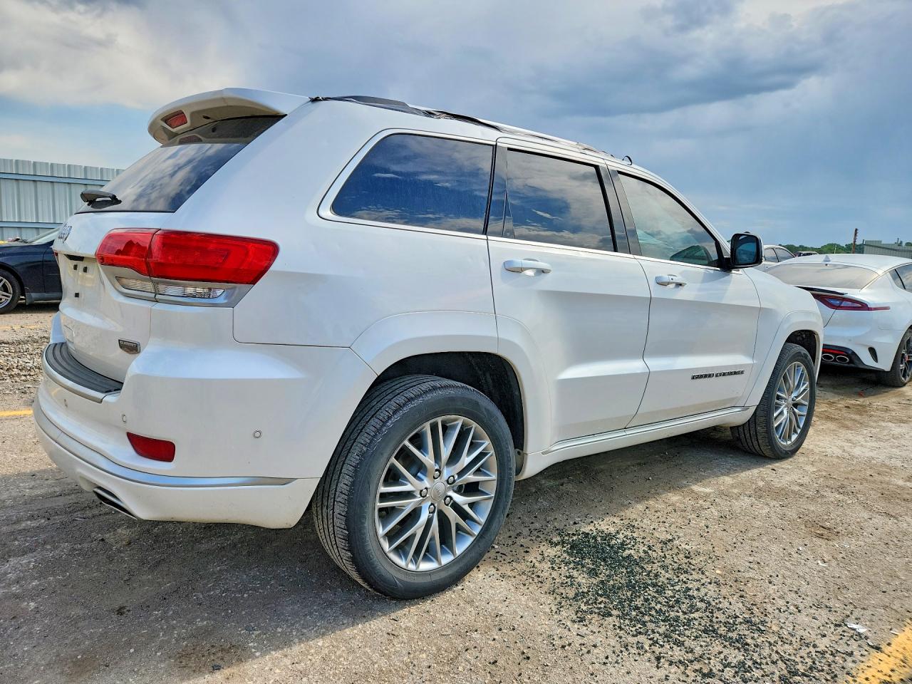 2017 JEEP GRAND CHEROKEE SUMMIT 4X4