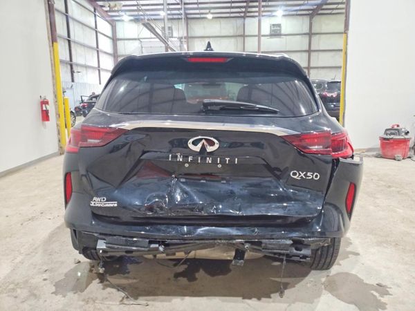 2023 INFINITI QX50 Luxe
