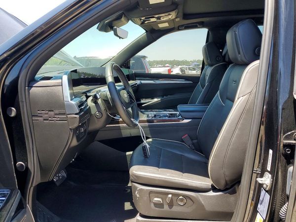 2025 CADILLAC ESCALADE