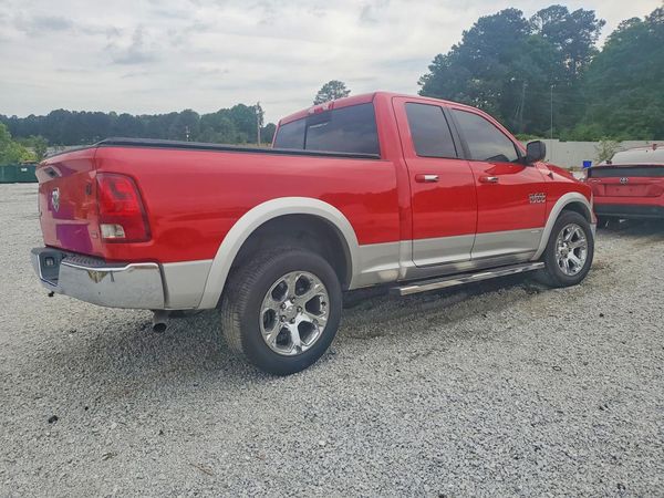 2017 RAM 1500 SLT QUAD CAB 4X2