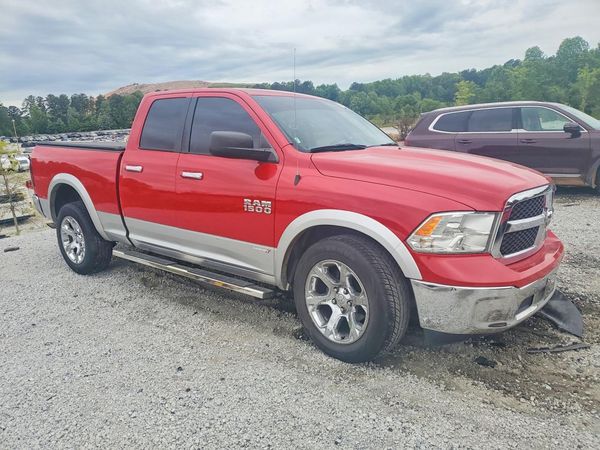 2017 RAM 1500 SLT QUAD CAB 4X2