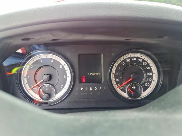2017 RAM 1500 SLT QUAD CAB 4X2
