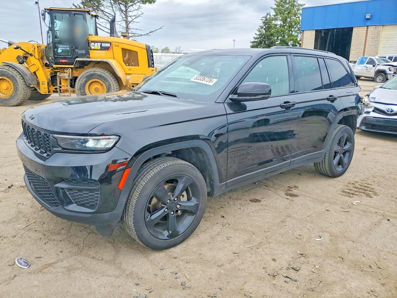 2024 JEEP GRAND CHEROKEE LAREDO 4X4