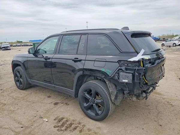 2024 JEEP GRAND CHEROKEE LAREDO 4X4
