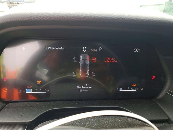2024 JEEP GRAND CHEROKEE LAREDO 4X4