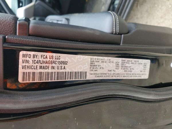 2024 JEEP GRAND CHEROKEE LAREDO 4X4