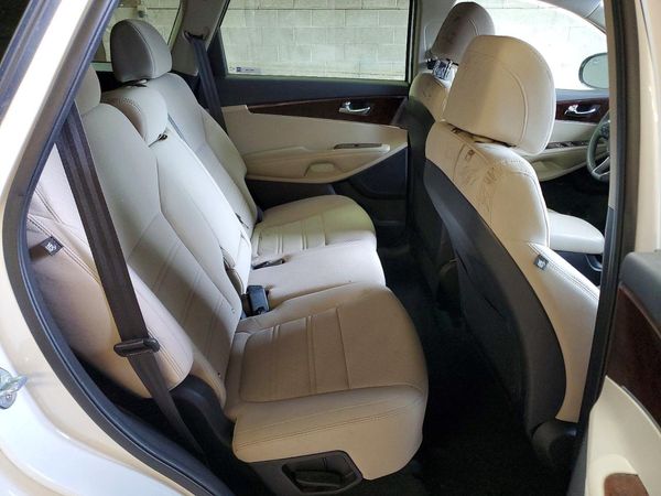 2017 KIA SORENTO