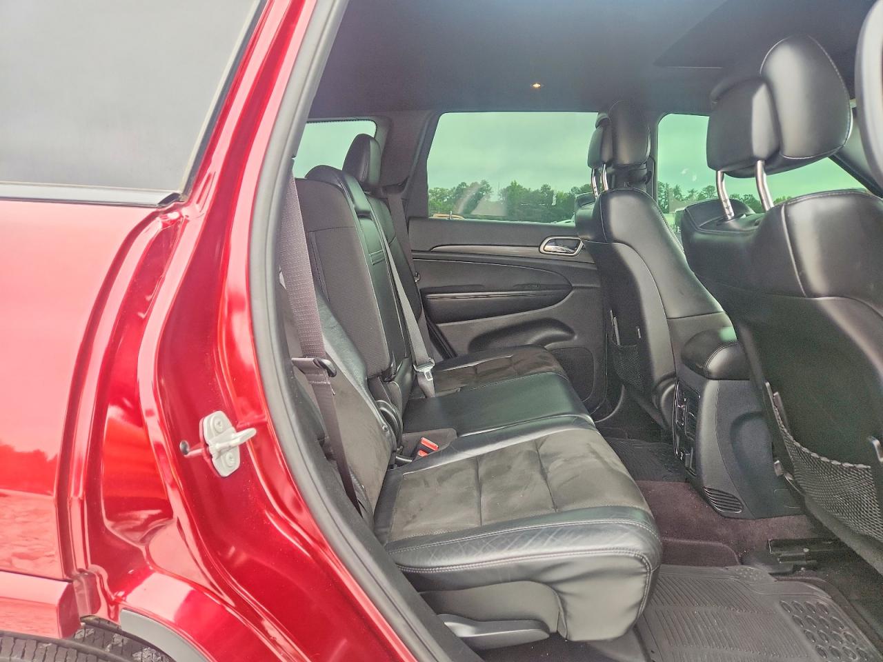 2019 JEEP GRAND CHEROKEE LAREDO 4X4