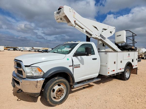 2018 RAM 5500 REG CAB CHASSIS