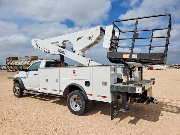 2018 RAM 5500 REG CAB CHASSIS