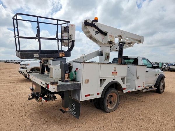 2018 RAM 5500 REG CAB CHASSIS