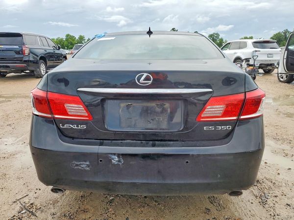 2026 LEXUS ES