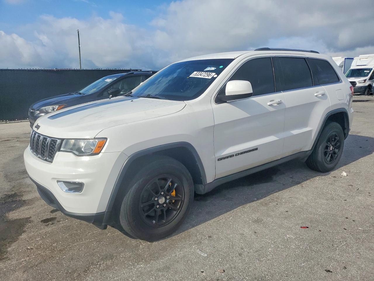 2019 JEEP GRAND CHEROKEE Laredo