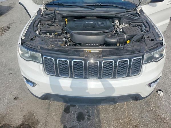 2019 JEEP GRAND CHEROKEE Laredo