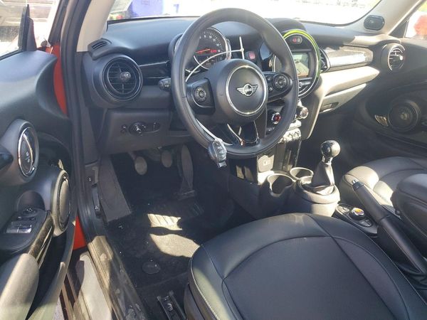 2021 MINI COOPER