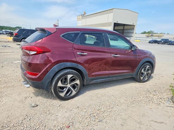 2016 HYUNDAI TUCSON