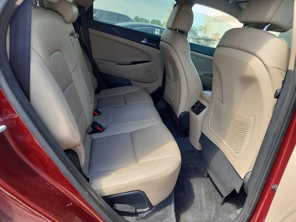 2016 HYUNDAI TUCSON