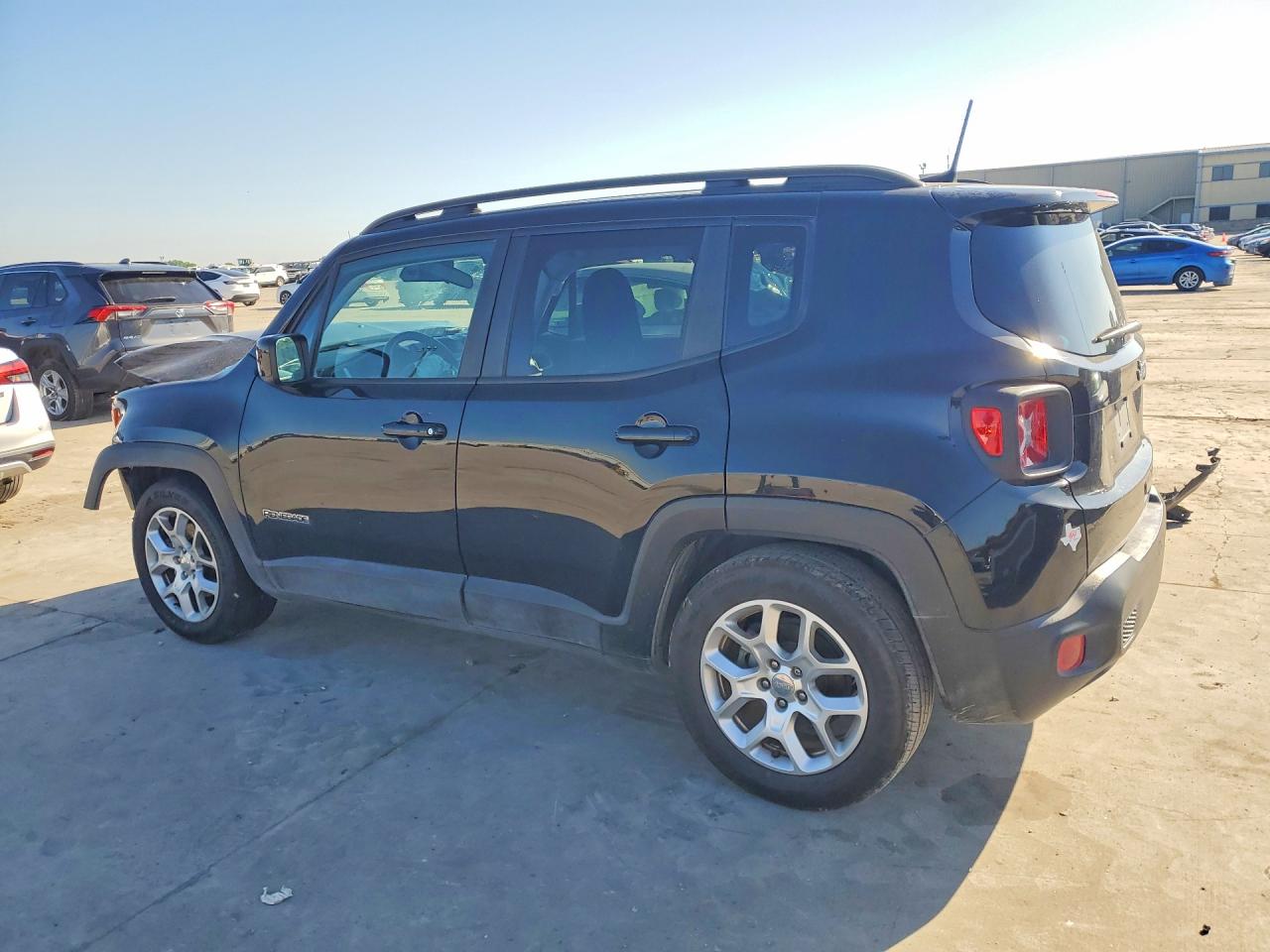 2018 JEEP RENEGADE LATITUDE 4X2