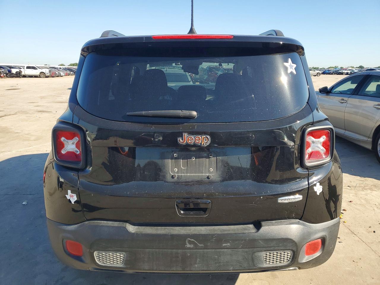 2018 JEEP RENEGADE LATITUDE 4X2