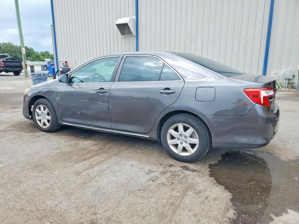 2013 TOYOTA CAMRY
