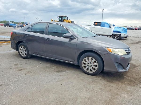 2013 TOYOTA CAMRY