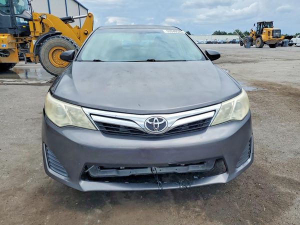 2013 TOYOTA CAMRY