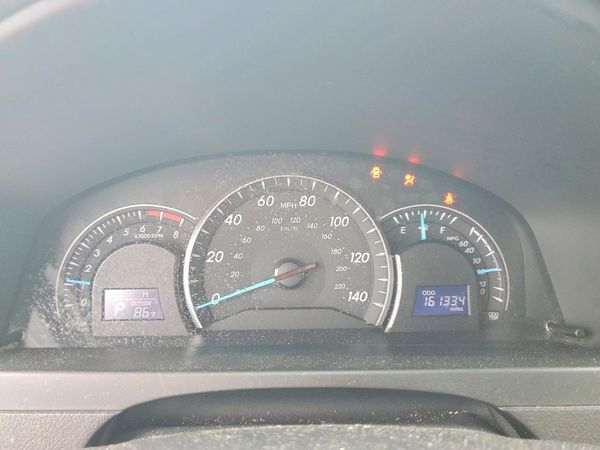 2013 TOYOTA CAMRY