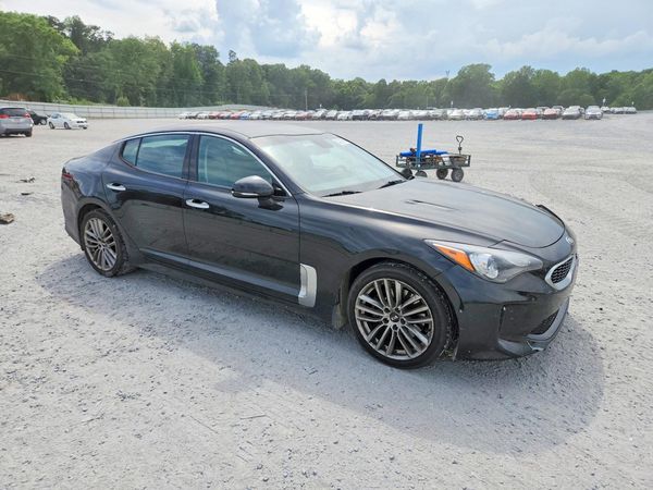 2018 KIA STINGER